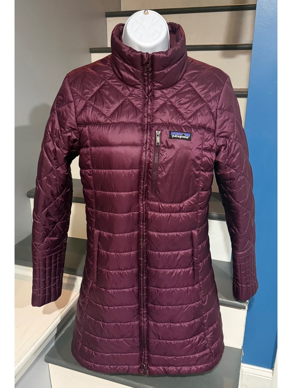 Patagonia Women’s Small Radalie Parka Full Zip Light Balsamic Burgundy Jacket!